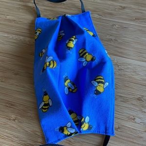Face mask - Bees on blue
